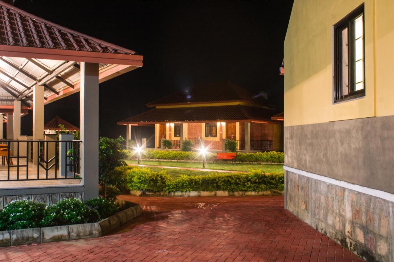 Sirkada Wildcat Resort Tadoba מראה חיצוני תמונה